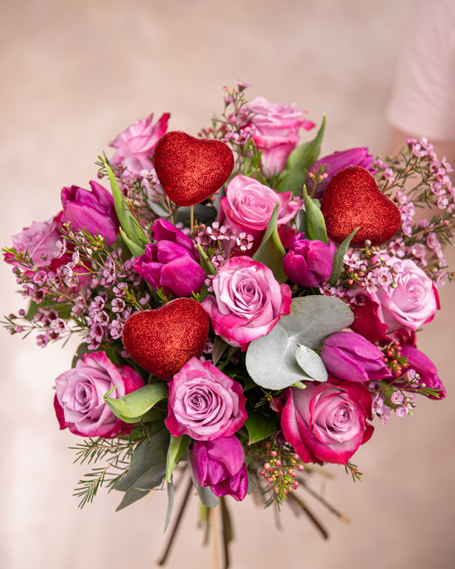 Buchet Valentine's Day cu accesorii
