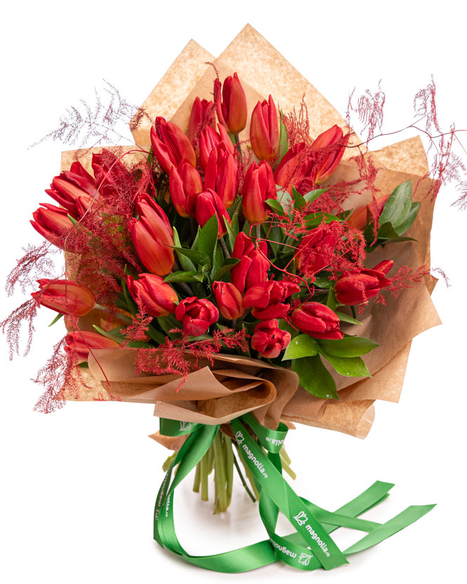 Bouquet of red tulips