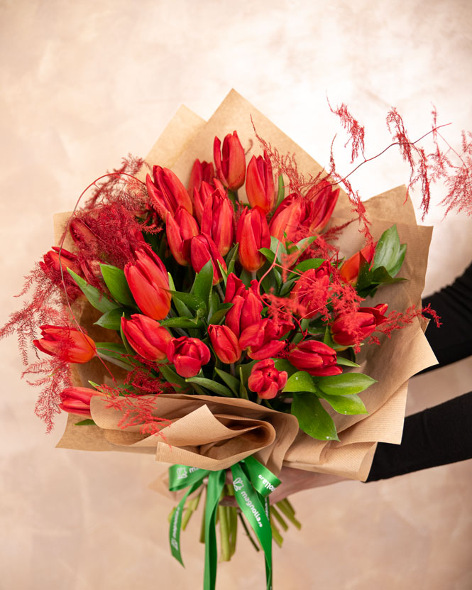 Bouquet of red tulips