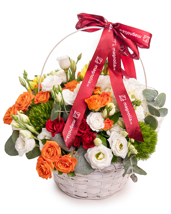 Classy basket with roses and eustoma