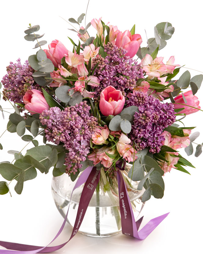 Bouquet with lilac and tulips 