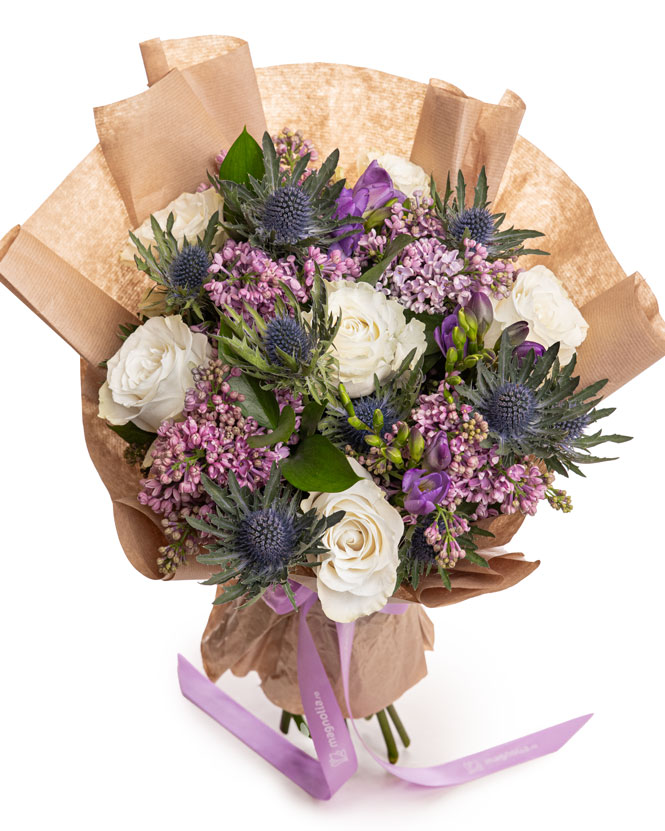 Buchet liliac si trandafiri Floral Harmony