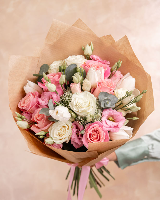 ”Sweet surprise” bouquet