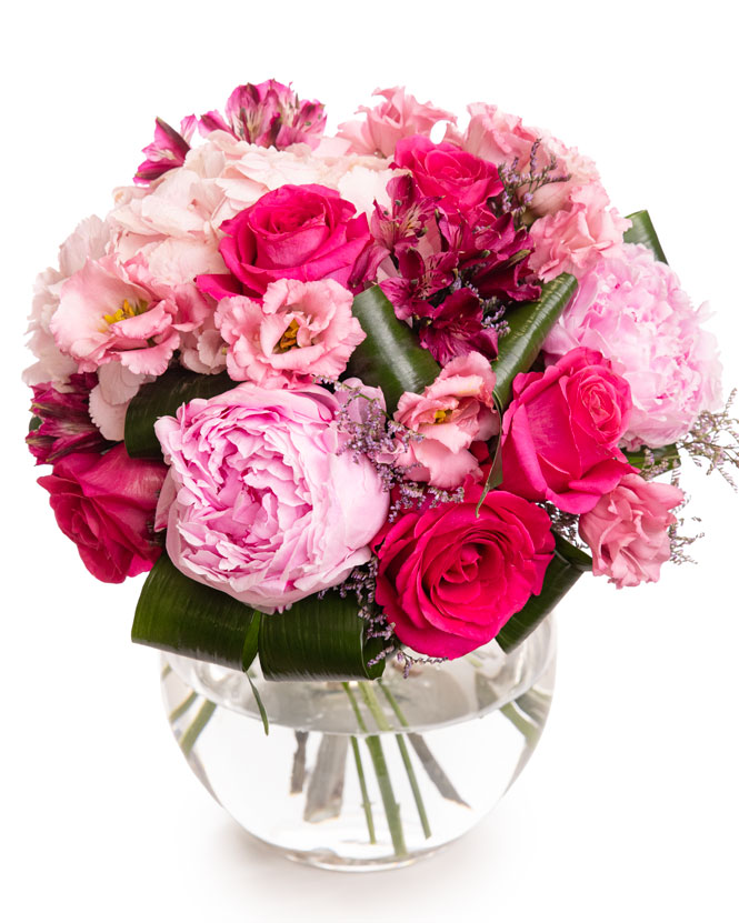 Buchet cu trandafiri roz și hortensie