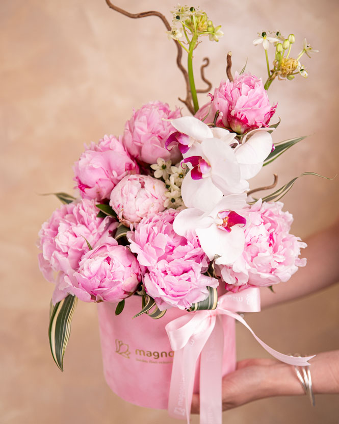 Pink peony box
