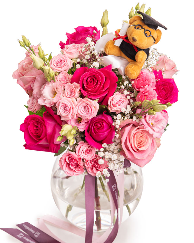 Buchet de absolvire cu trandafiri roz și accesorii