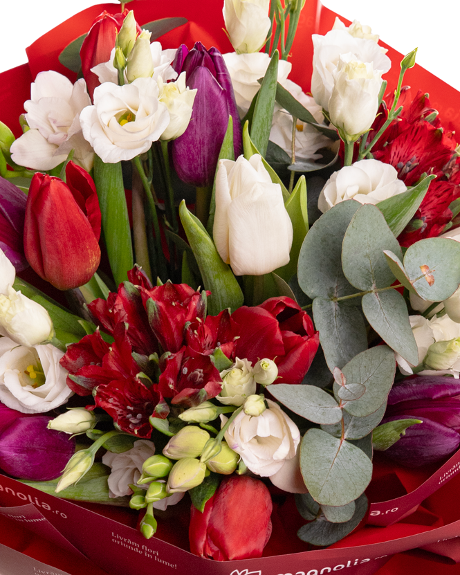 Bouquet of mix tulips and freesias