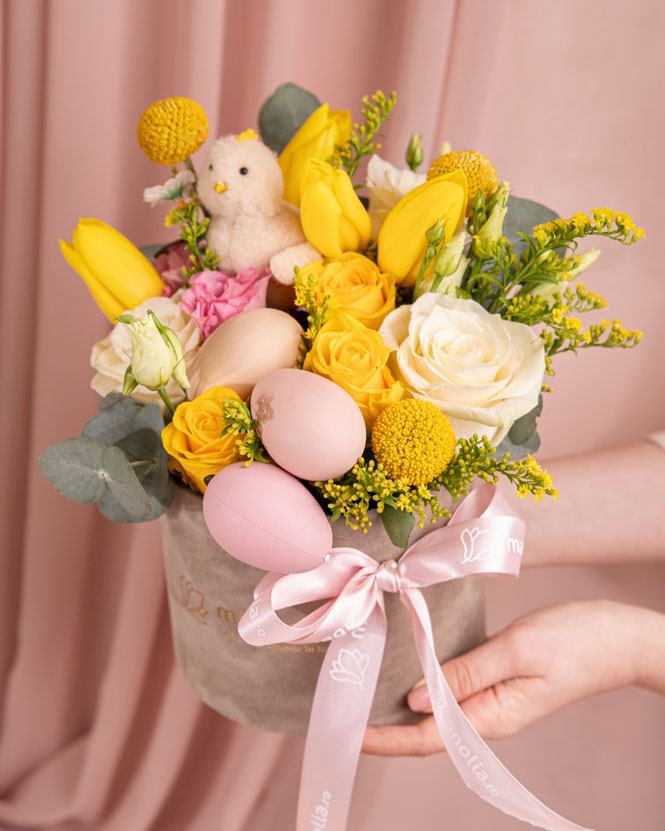 Bright Easter Arrangement