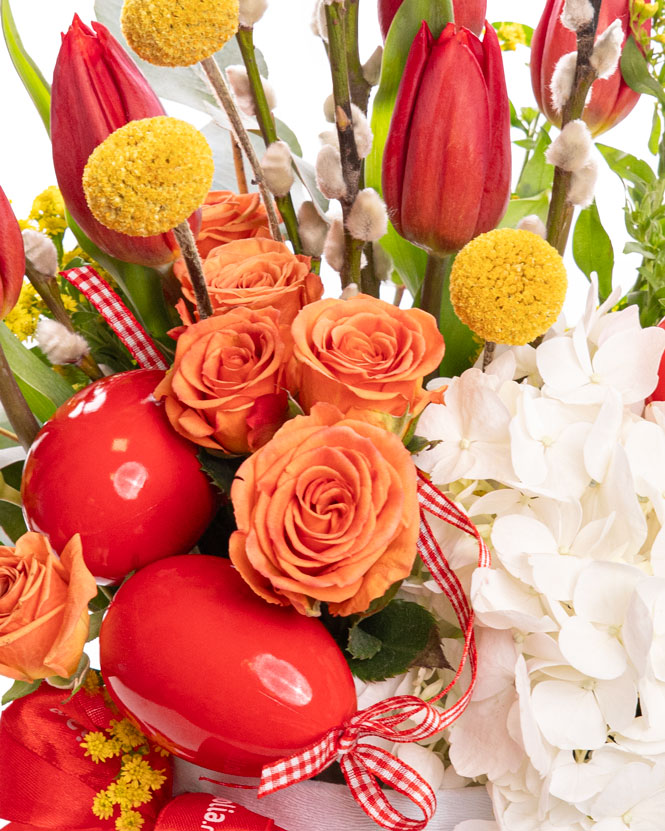 ”Happy Easter” arrangement