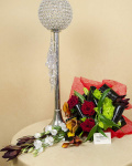 Elegant bouquet with resistant flowers – imaginea 2