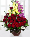 Arrangement with red, pink and white roses – imaginea 1