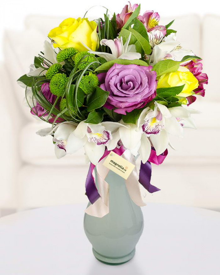 Bouquet with mix flowers – imaginea 1