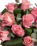 Bouquet with pink roses and eucalyptus – the image 2