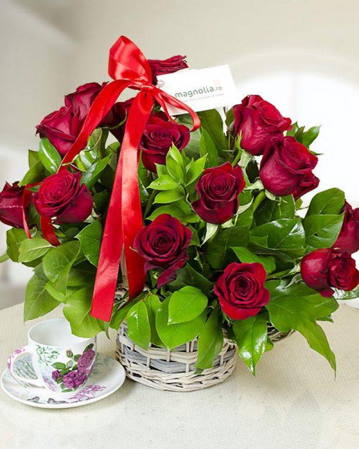 21 Roses basket arrangement – imaginea 1