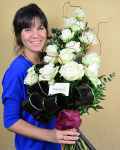 Buchet 15 trandafiri şi corylus – imaginea 1