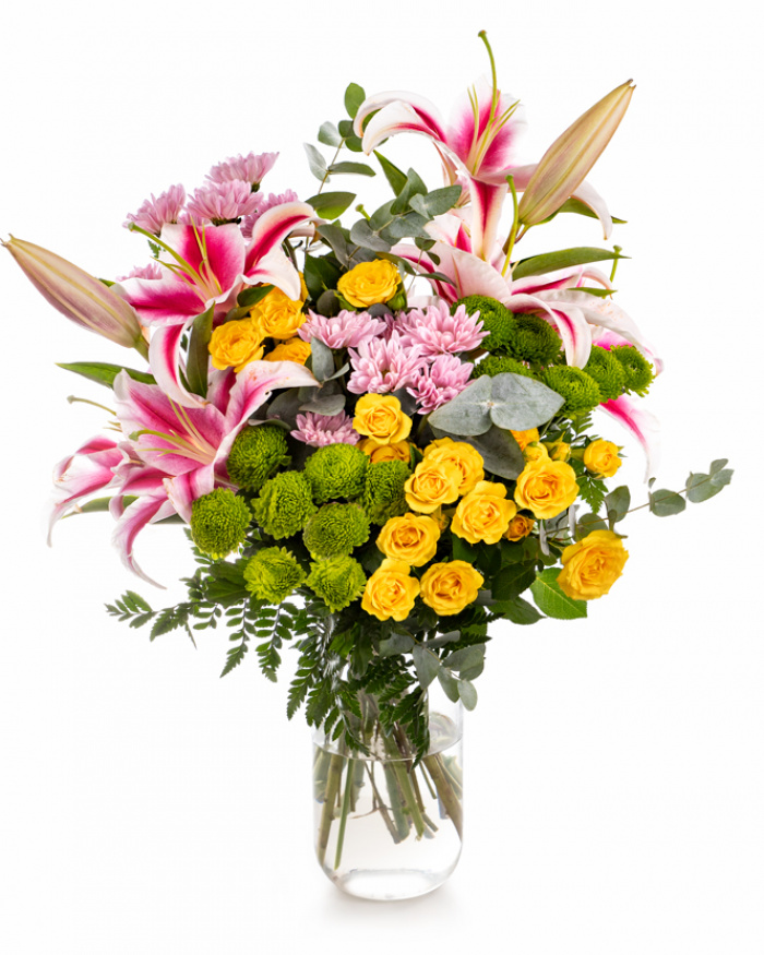 Bouquet of lilies and chrisanthemums – the image 1