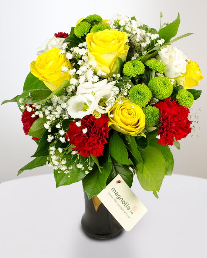 Bouquet with carnations chrysanthemums and roses – imaginea 1