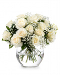 Bouquet of white roses and gypsophila – the image 1