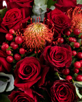 Bouquet with red roses and leucospermum – imaginea 2