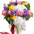 Buchet mix cu flori colorate