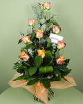 Bouquet with 9 orange roses, ruscus and eucalyptus – imaginea 1