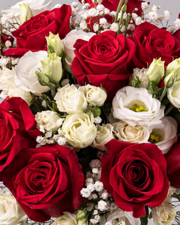 Special bouquet with roses and lisianthus – imaginea 2