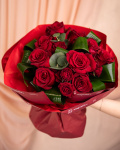 Bouquet with red roses and eucalyptus – the image 3