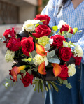 Bouquet with red roses,calla lilies and carnation – imaginea 3