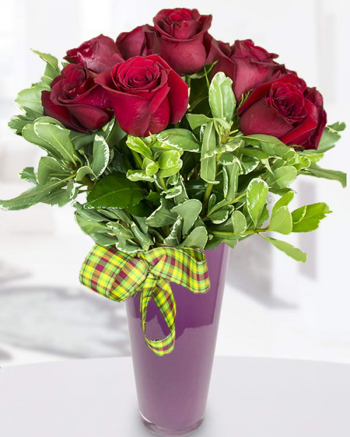15 Red roses bouquet – imaginea 1