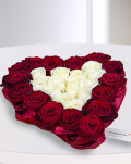 Heart-shaped floral arrangement with 29 roses – the image 1