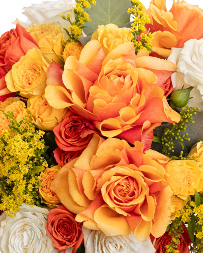 Bouquet with yellow and orange flowers – imaginea 2