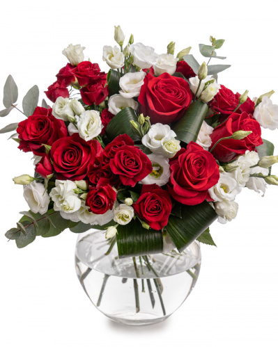 Buchet cu trandafiri, eustoma şi aspidistra
