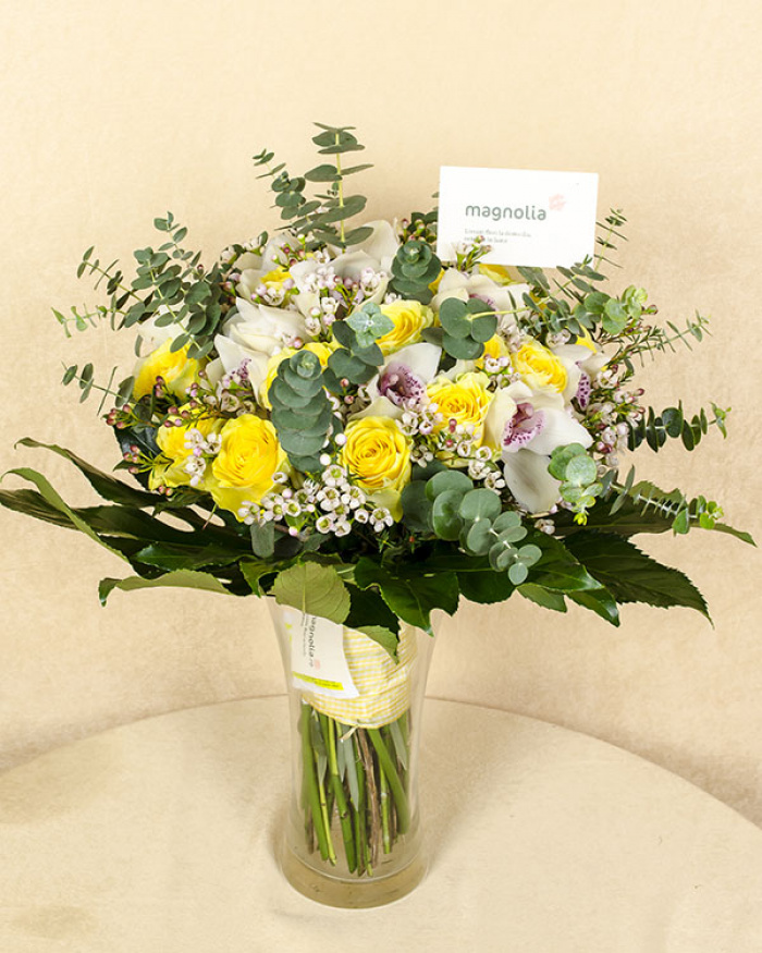 Exotic bouquet with Cymbidium orchid, roses, eucalyptus, Aralia leaves – imaginea 2
