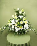 Funeral arrangement with white flowers  – imaginea 1