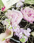 Romantic bouquet with Peonies, Matthiola, callas and Cordyline – imaginea 4