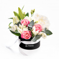 Aranjament floral in cutie
