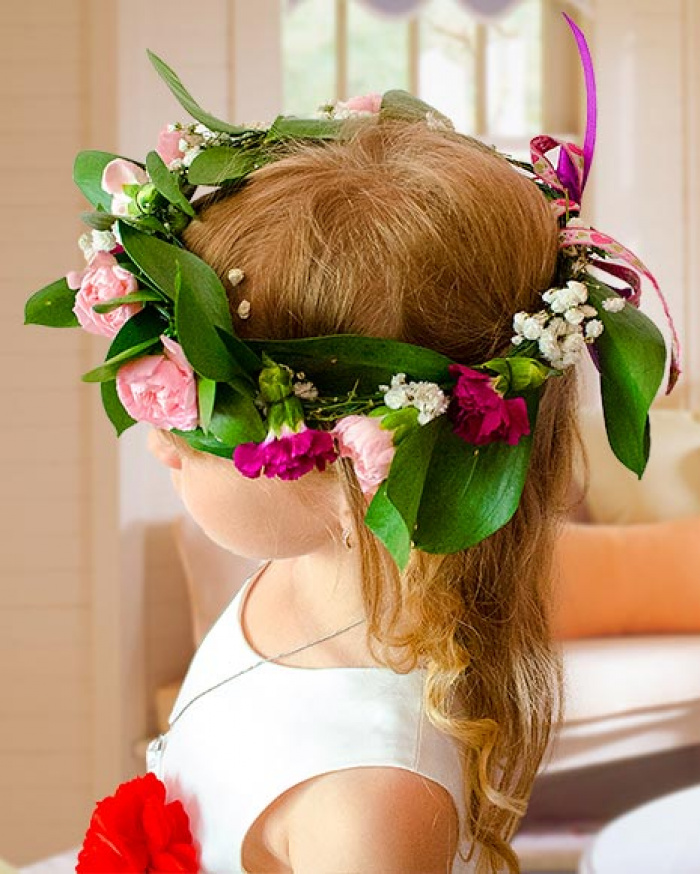 Coroniță de flori roz