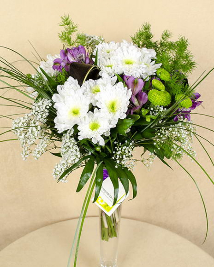 Buchet crizanteme alstroemeria şi gypsophilla – imaginea 2