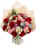 Buchet cu trandafiri roşii şi eustoma – imaginea 1