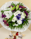 Bouquet of lilies chrysanthemums and irises – imaginea 1