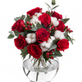Buchet trandafiri roşii şi hypericum