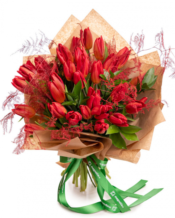 Buchet lalele roșii – imaginea 1