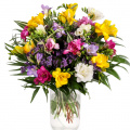 Buchet cu frezii colorate