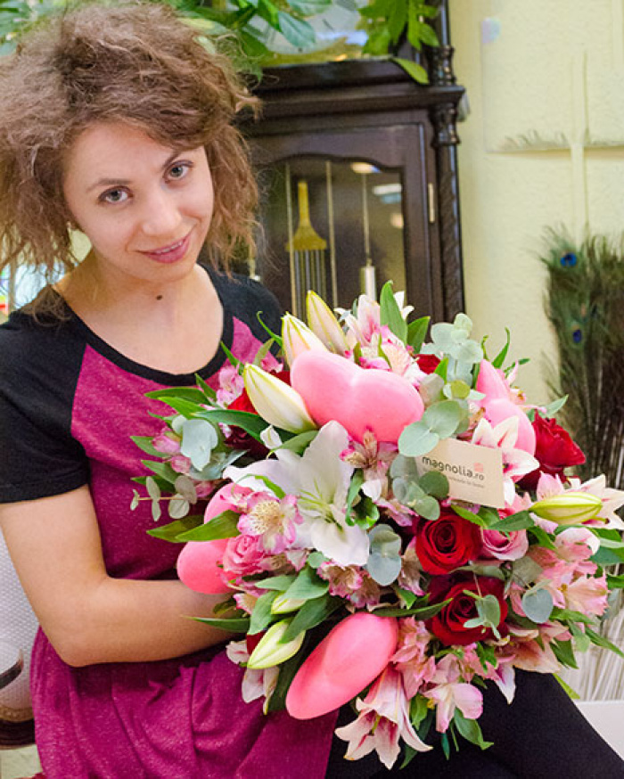 Bouquet of alstroemeria roses and lilies – imaginea 2