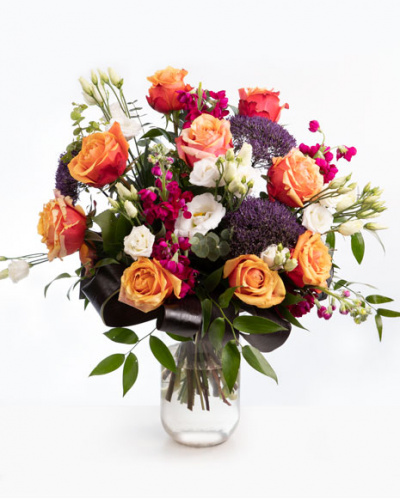 Bouquet with orange roses and eustoma