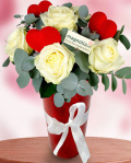 Buchet trandafiri albi si inimi – imaginea 1