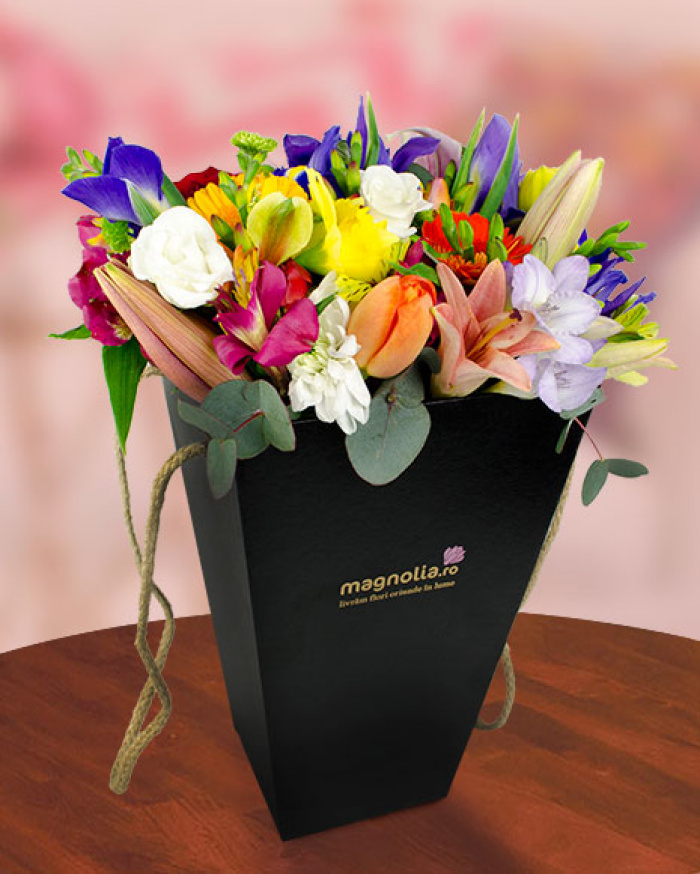 Spring arrangement in box – imaginea 1