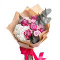 Buchet cu trandafiri mov si hortensie