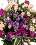 Bouquet with miniature roses, freesias and tulips – the image 2