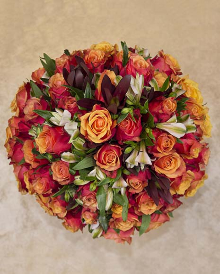 Luxury bouquet with roses and alstroemeria